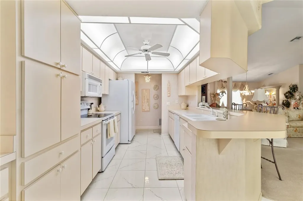 12001 Granada Place Weeki Wachee FL 34614