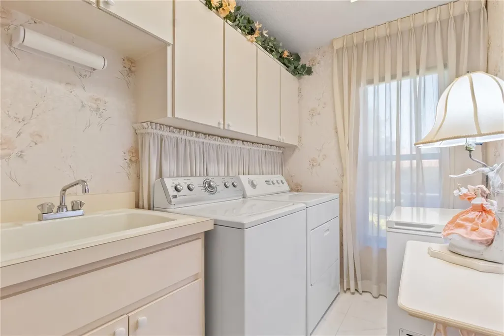 12001 Granada Place Weeki Wachee FL 34614