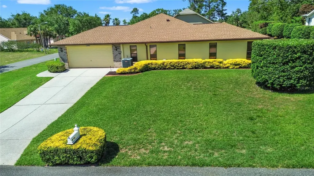12001 Granada Place Weeki Wachee FL 34614