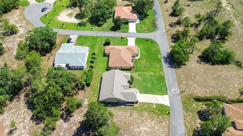 12001 Granada Place Weeki Wachee FL 34614