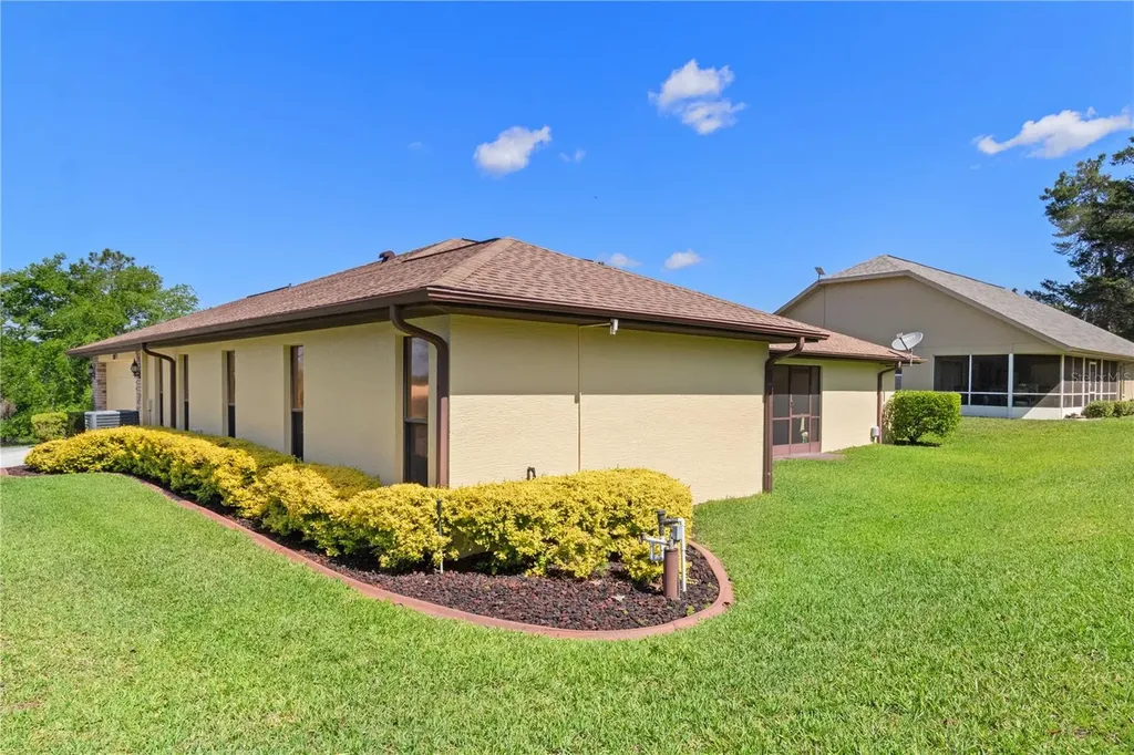 12001 Granada Place Weeki Wachee FL 34614