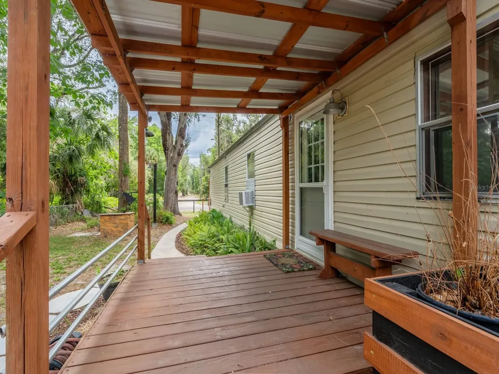 3055 NE 161st Street Citra FL 32113