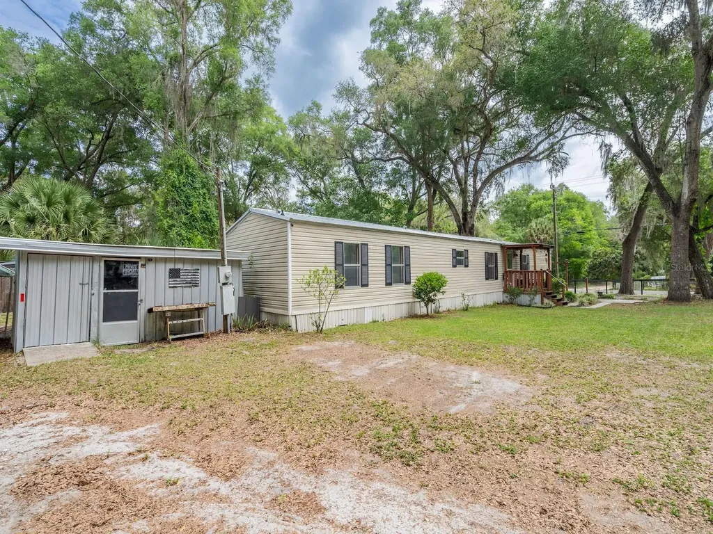 3055 NE 161st Street Citra FL 32113