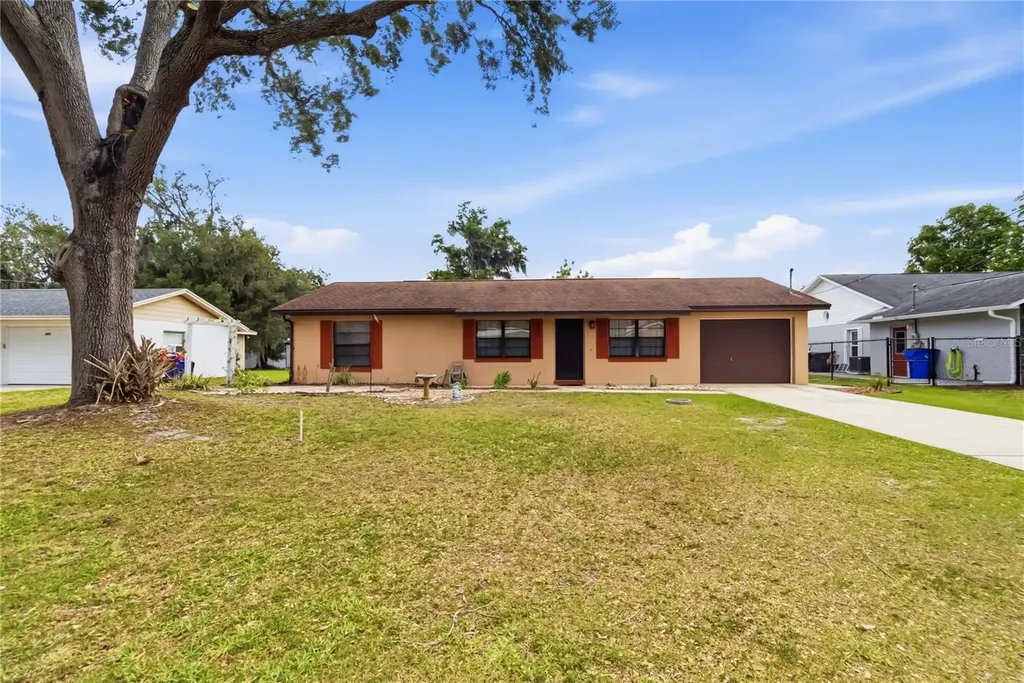 513 California Avenue St Cloud FL 34769