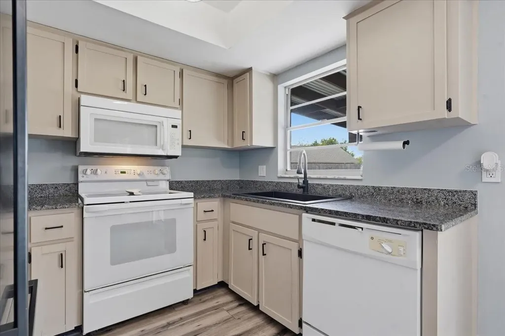 8913 Wood Lake Court New Port Richey FL 34653