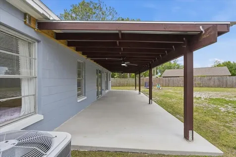 8913 Wood Lake Court New Port Richey FL 34653