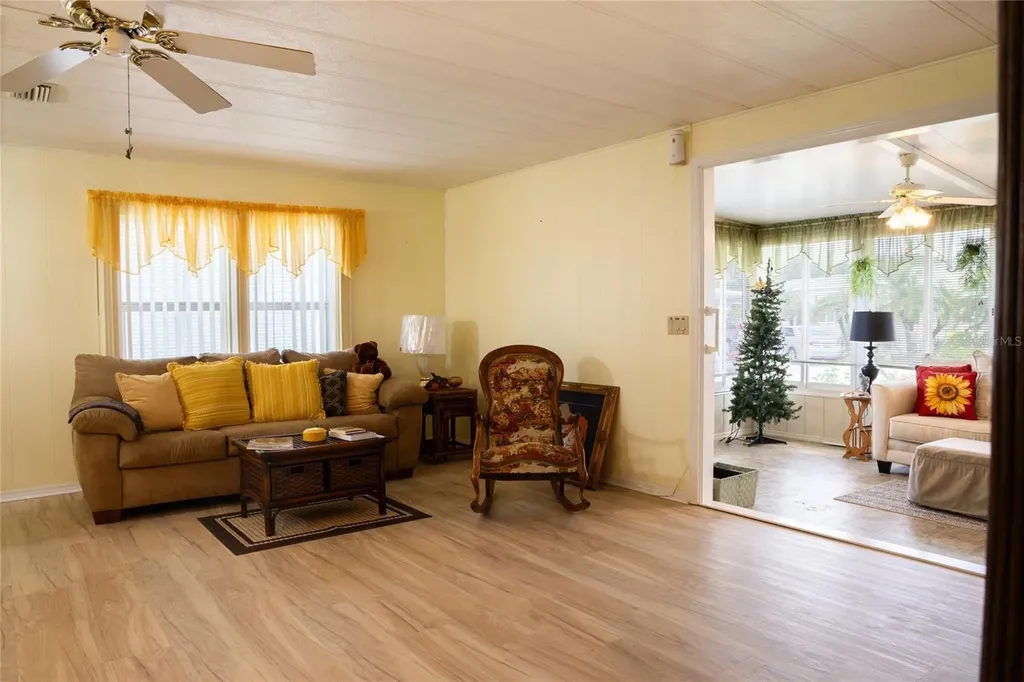 2100 Kings Highway Port Charlotte FL 33980