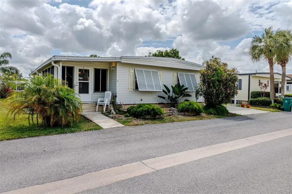 2100 Kings Highway Port Charlotte FL 33980