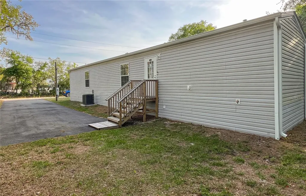 12203 Lantana Avenue New Port Richey FL 34654