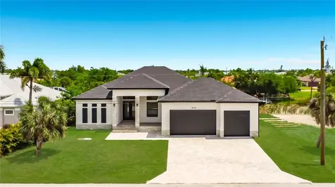 9524 Singer Circle Port Charlotte FL 33981