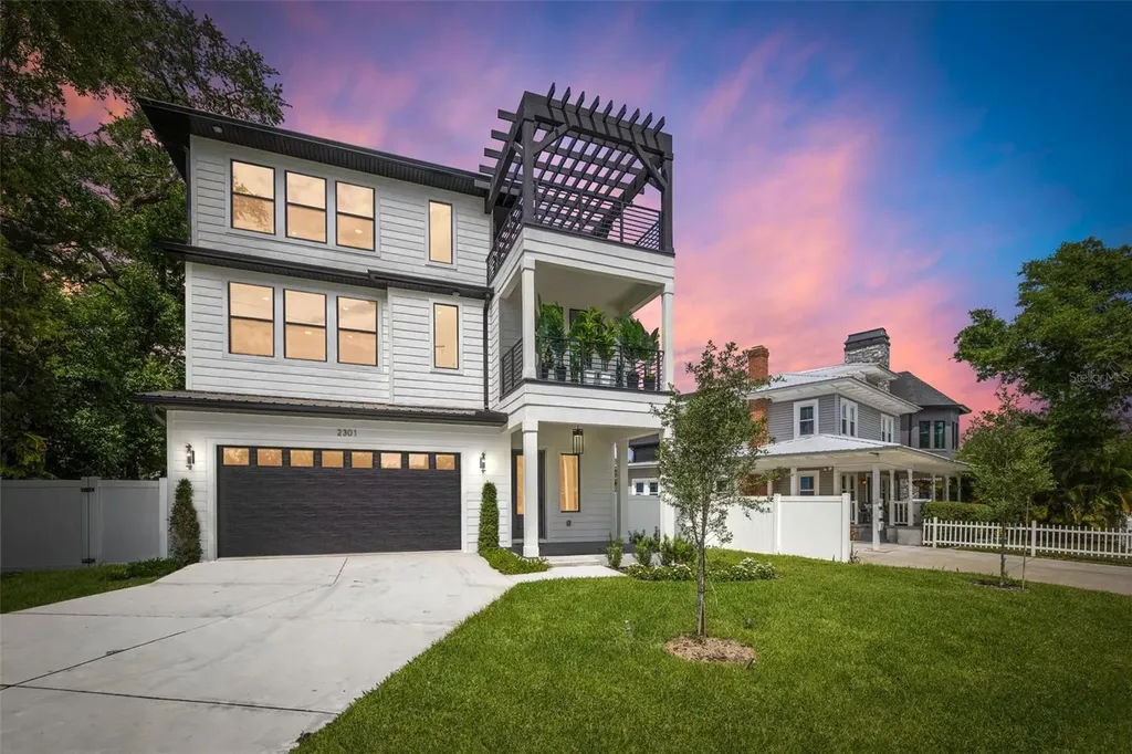 2301 N Ridgewood Avenue Tampa FL 33602