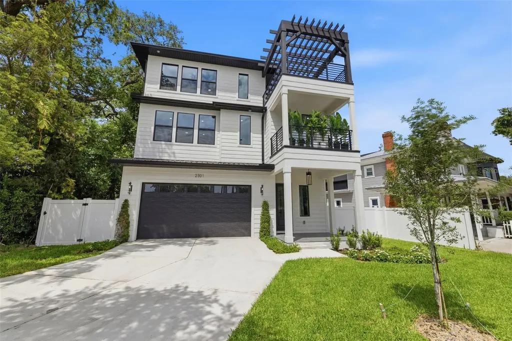 2301 N Ridgewood Avenue Tampa FL 33602