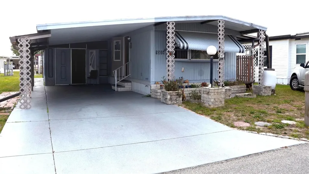 5318 Astrid Drive Zephyrhills FL 33541