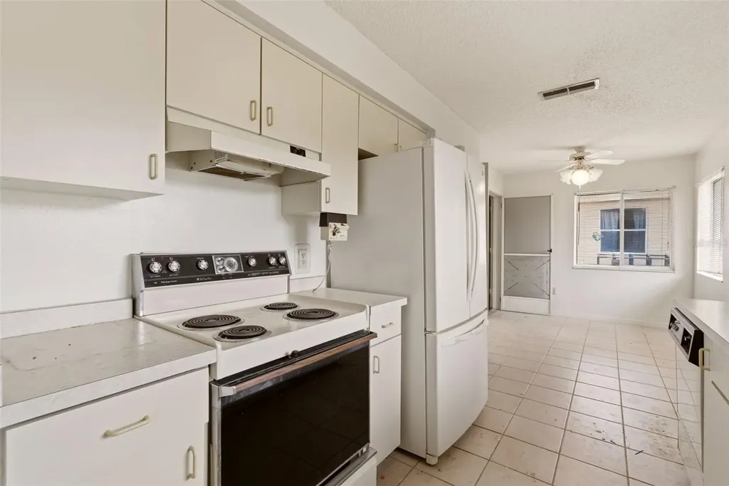 1952 Kirkwood Street Deltona FL 32738