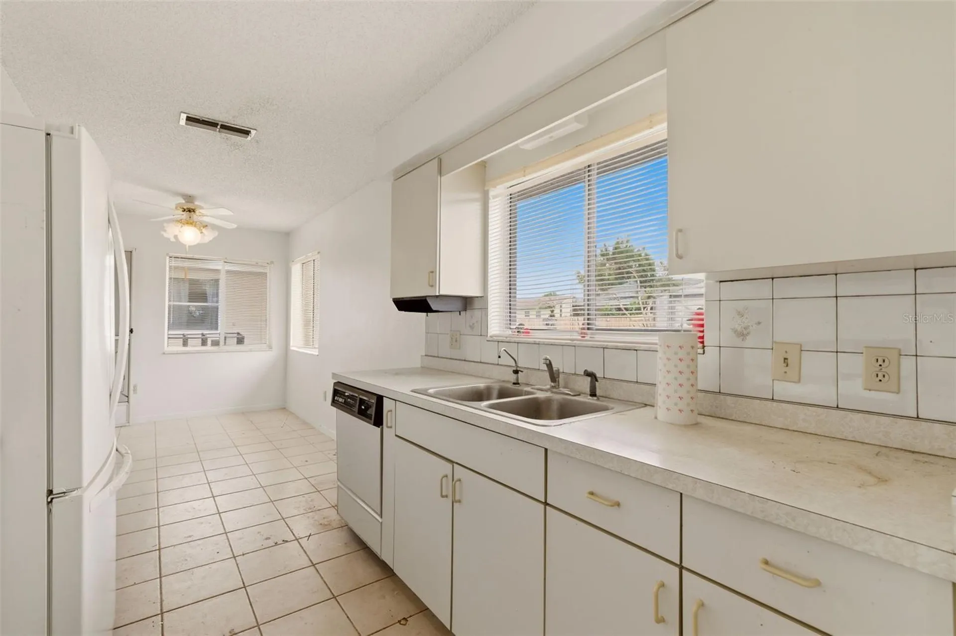 1952 Kirkwood Street Deltona FL 32738