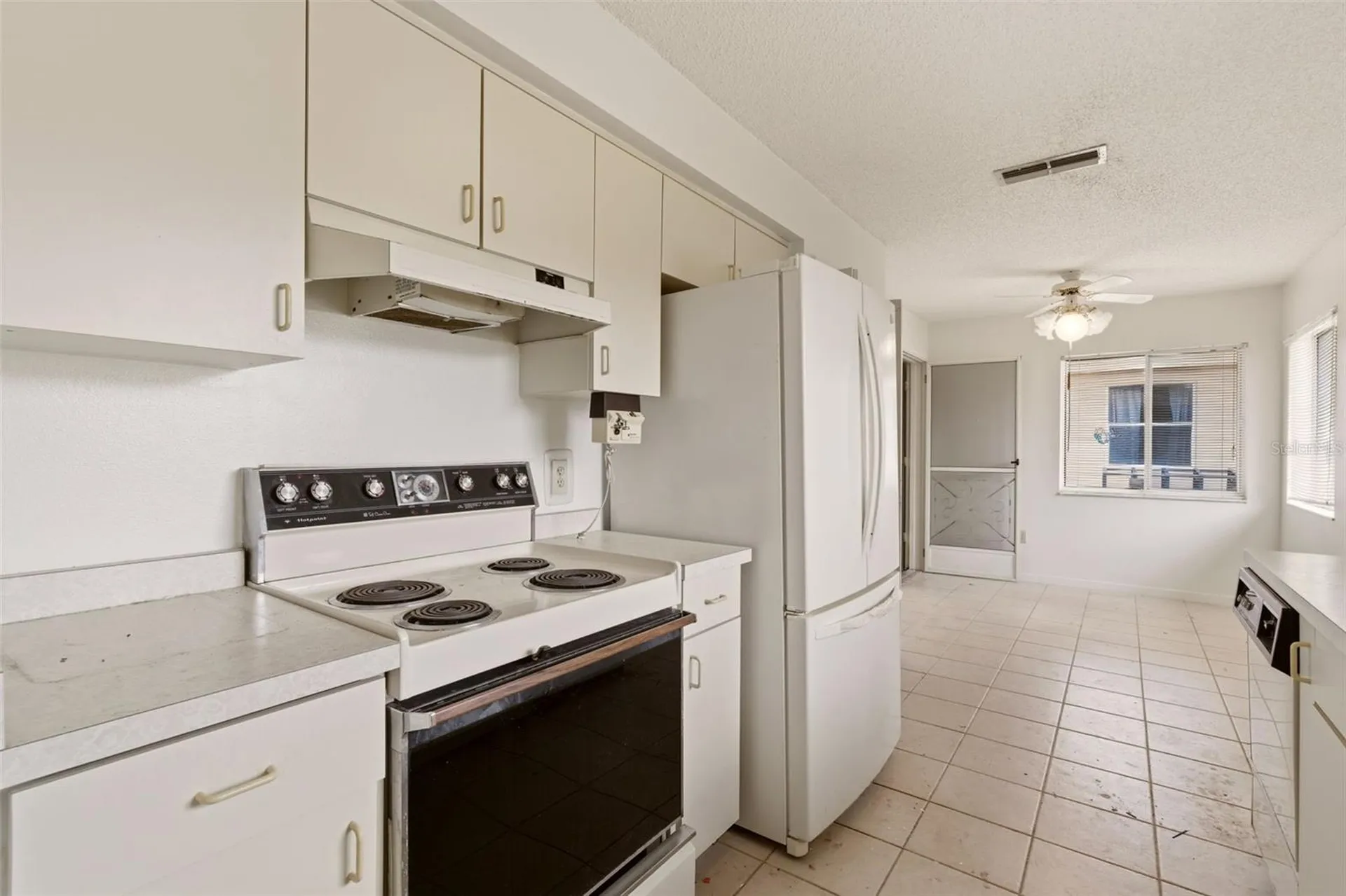 1952 Kirkwood Street Deltona FL 32738