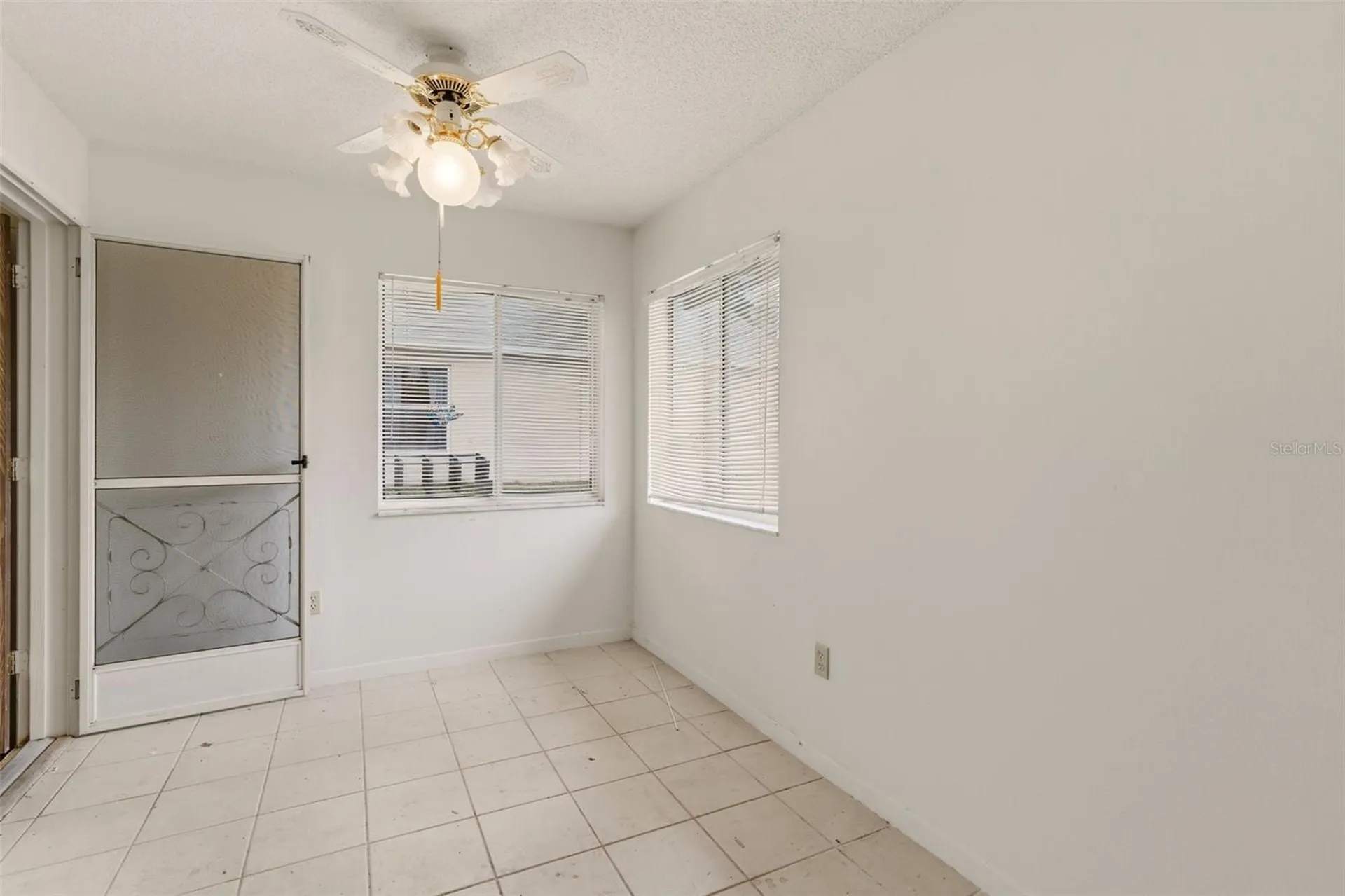 1952 Kirkwood Street Deltona FL 32738