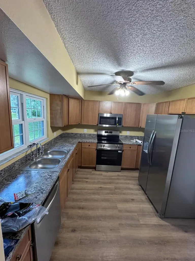 619 Silver Pass Ocala FL 34472