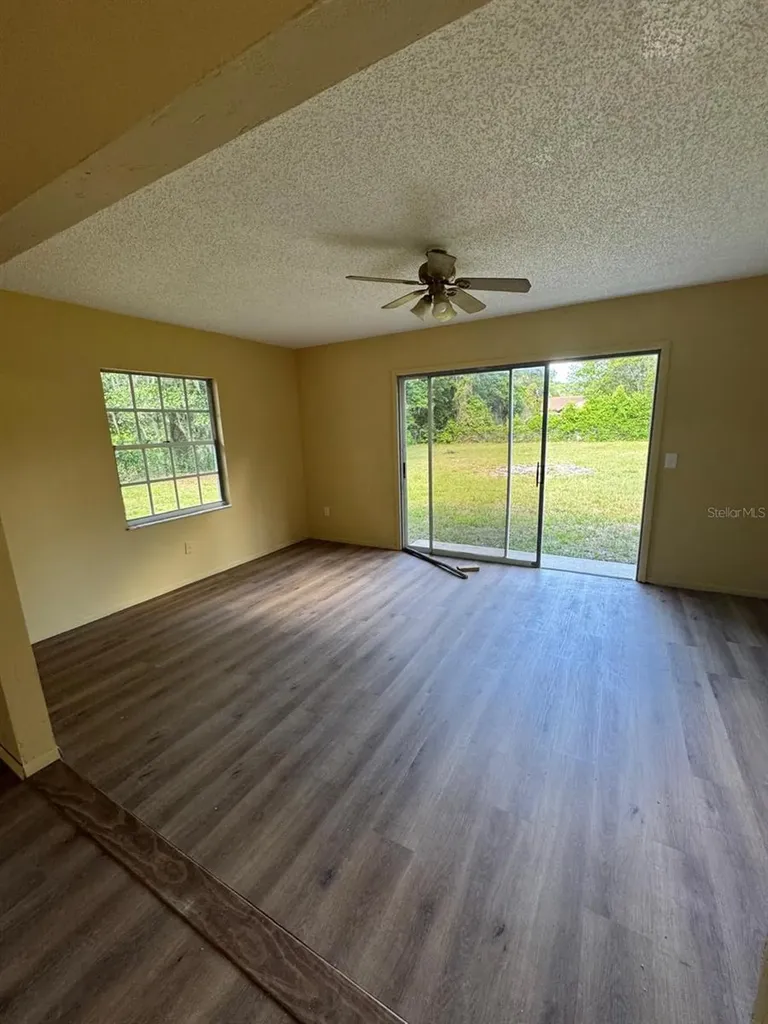 619 Silver Pass Ocala FL 34472