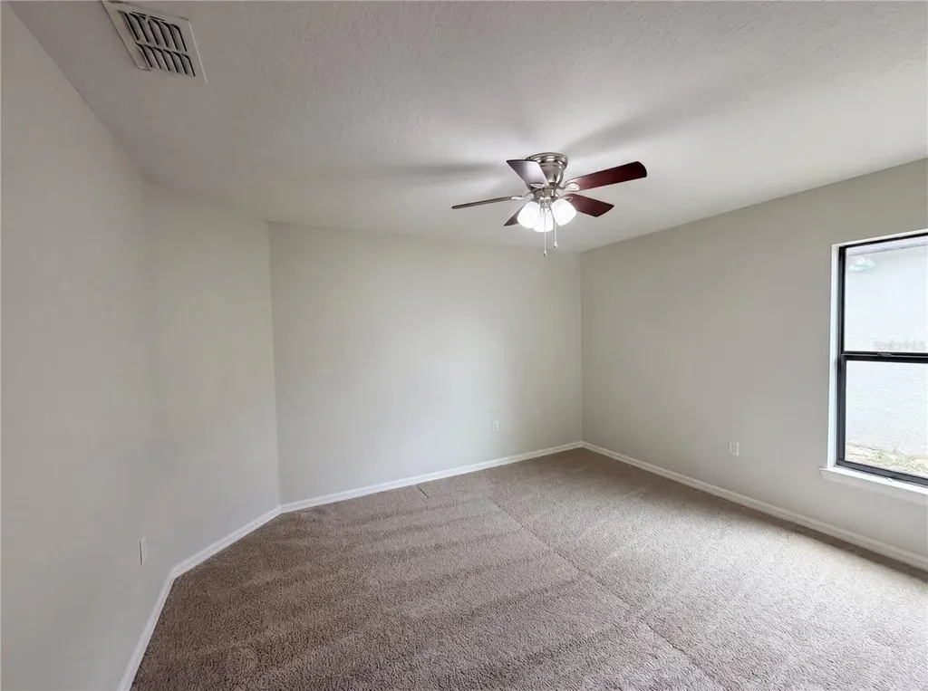 2440 Bracknell Forest Trail Tavares FL 32778
