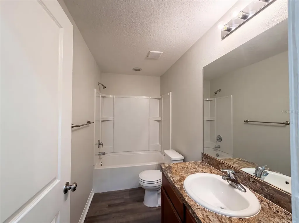 2440 Bracknell Forest Trail Tavares FL 32778