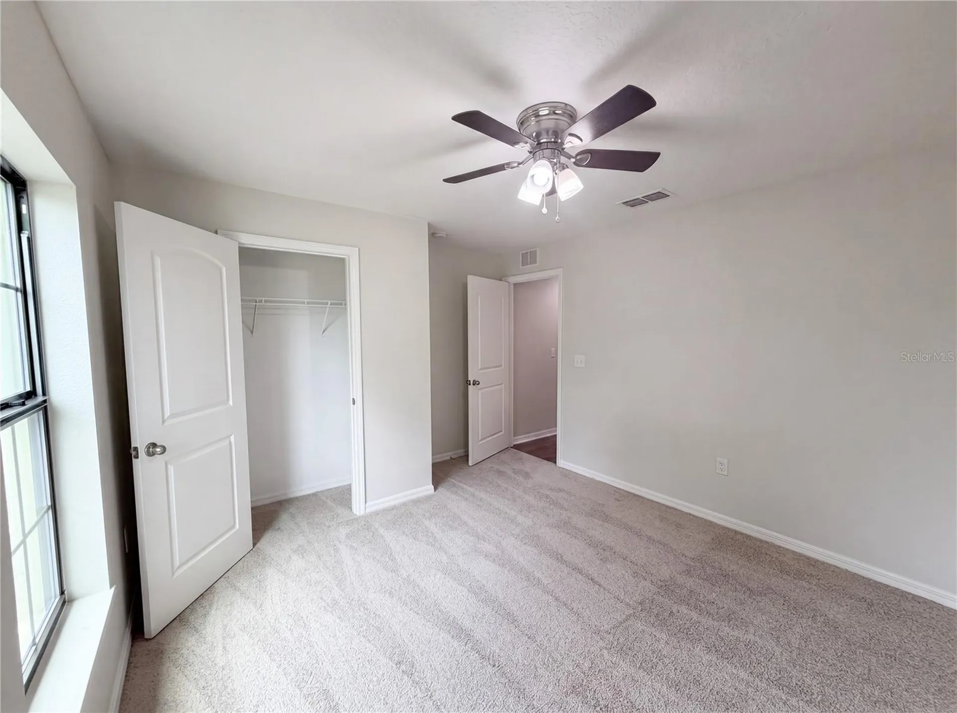 2440 Bracknell Forest Trail Tavares FL 32778