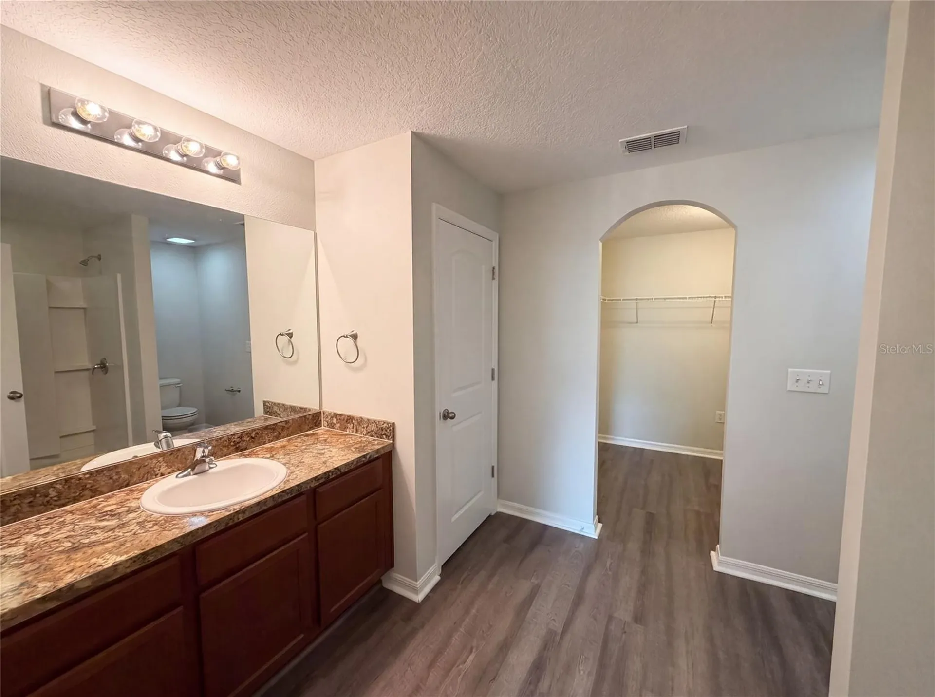 2440 Bracknell Forest Trail Tavares FL 32778