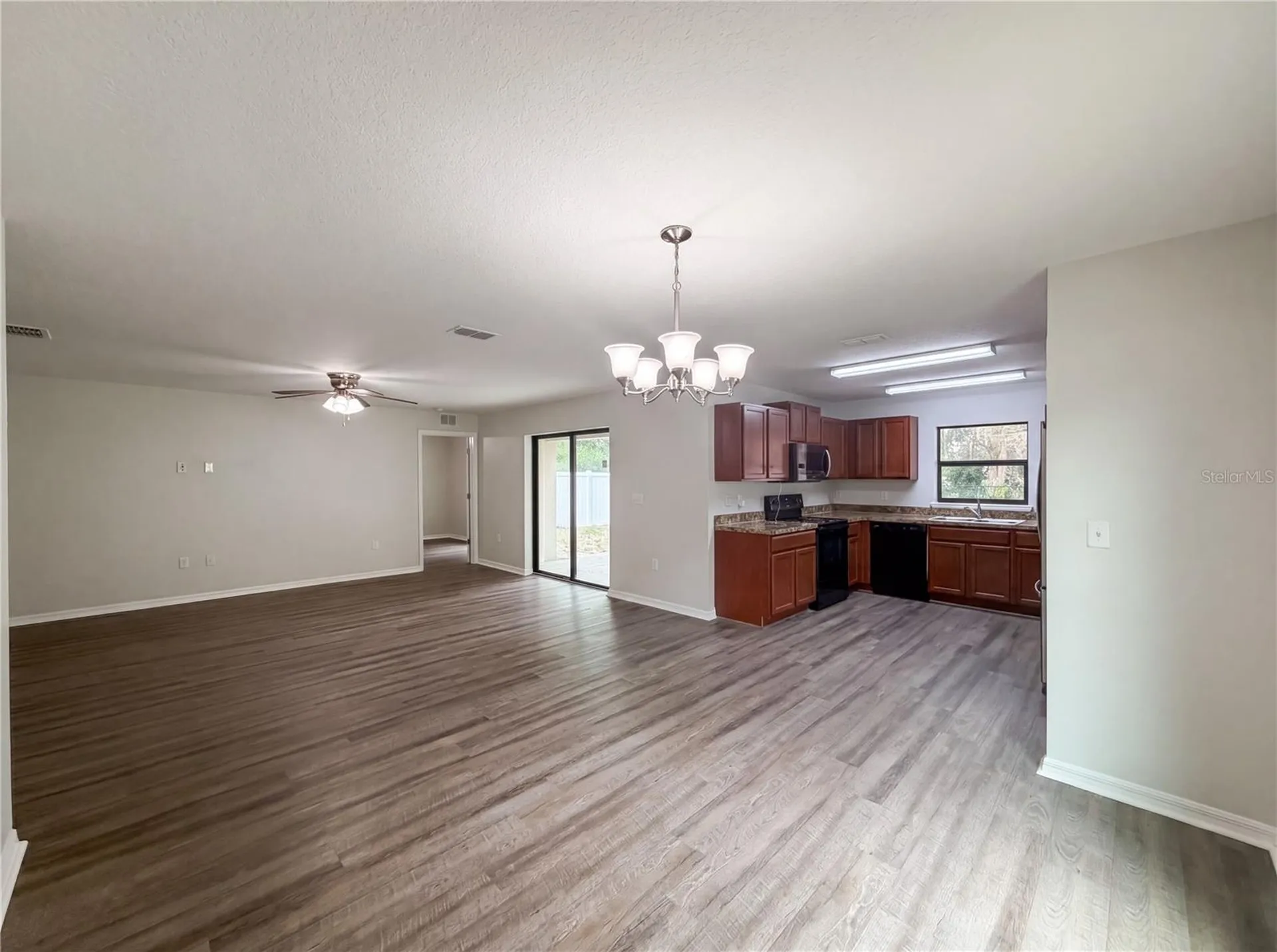 2440 Bracknell Forest Trail Tavares FL 32778