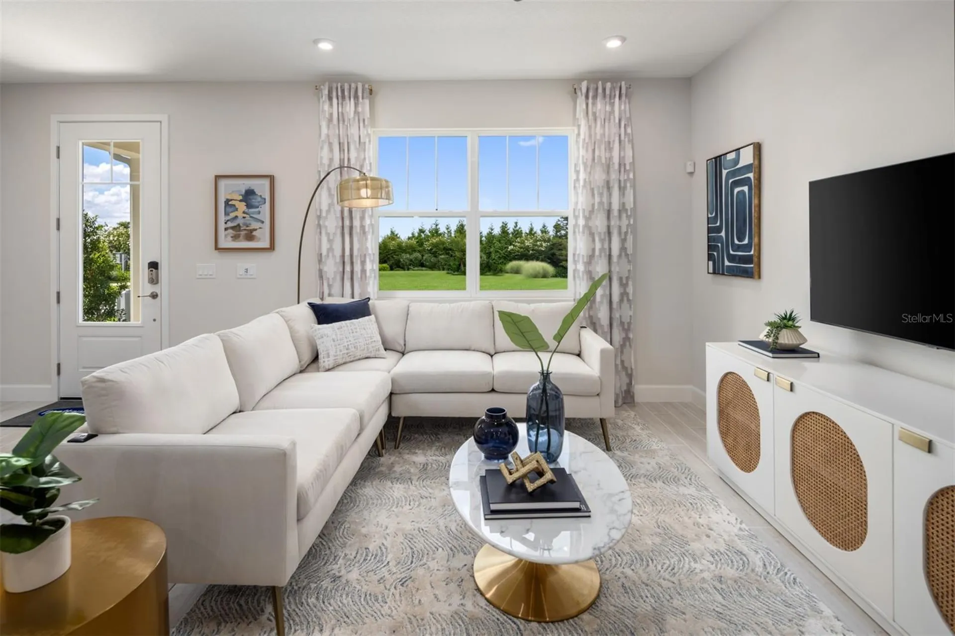 2816 Camellia Flower Street Apopka FL 32703