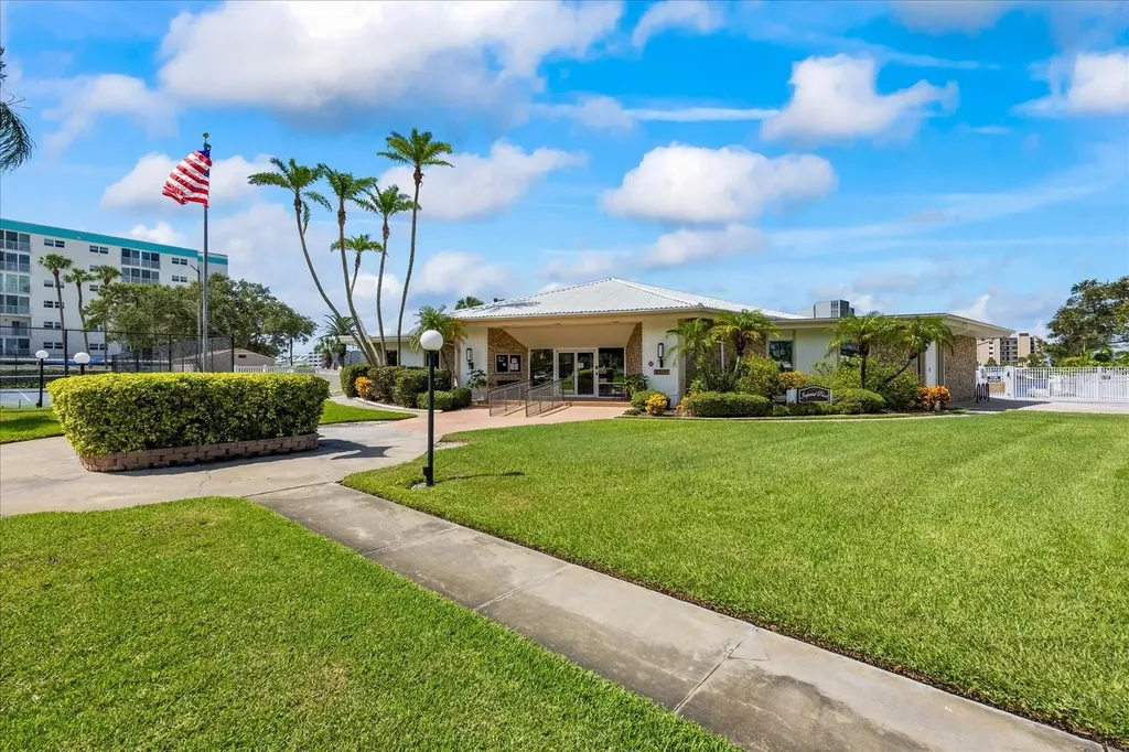 10280 Imperial Point Drive W Largo FL 33774