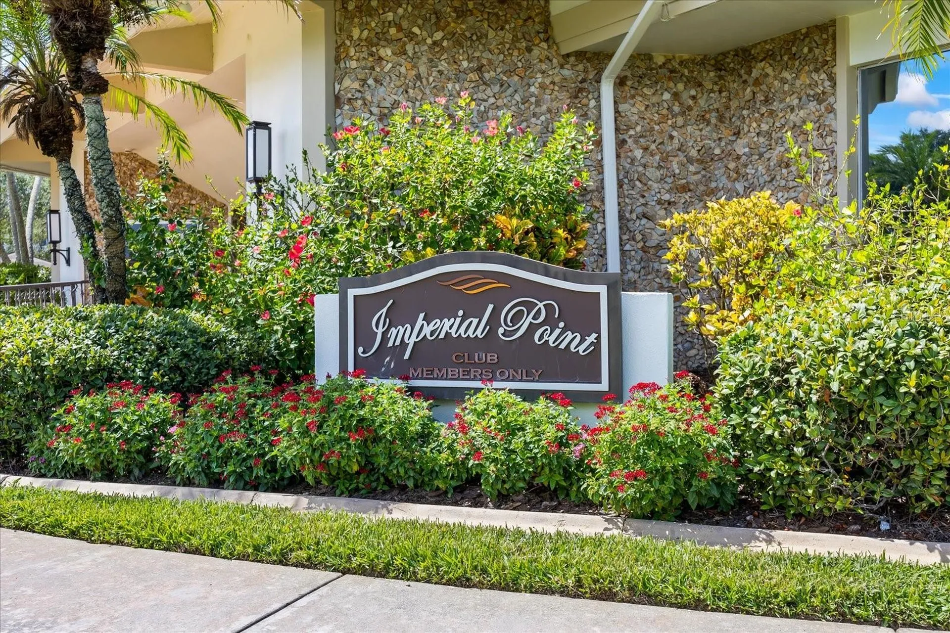 10280 Imperial Point Drive W Largo FL 33774