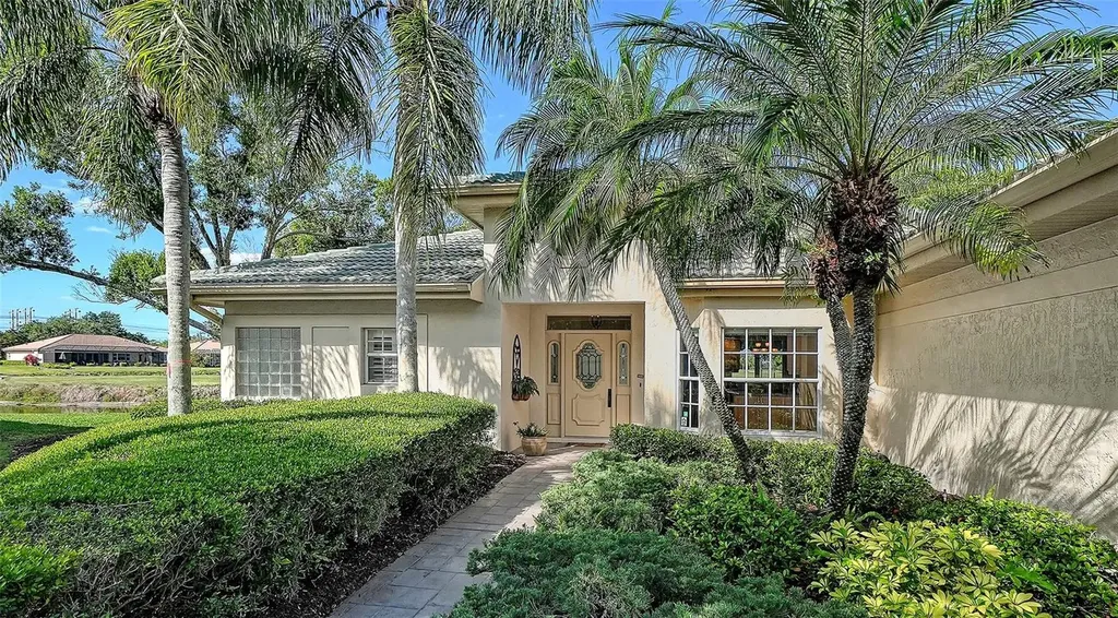 2869 Sandringham Place Sarasota FL 34235