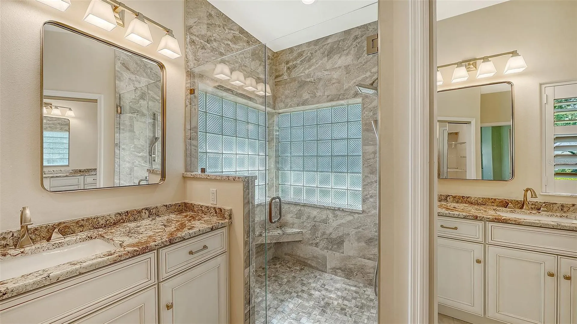 2869 Sandringham Place Sarasota FL 34235