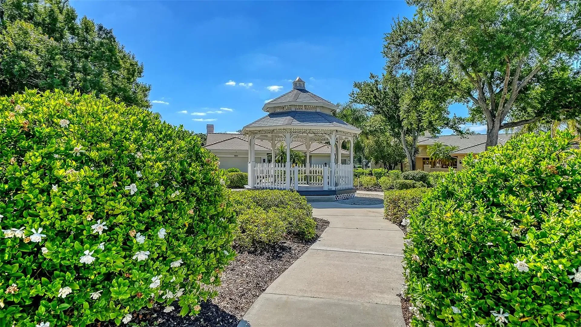 2869 Sandringham Place Sarasota FL 34235