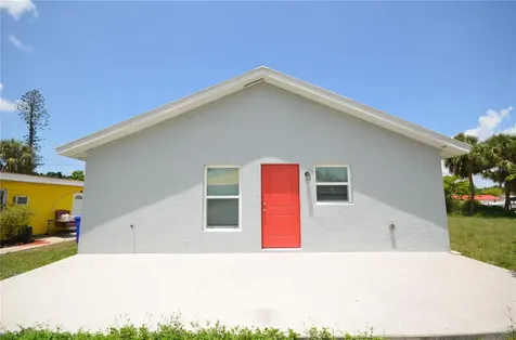 2225 Carver Avenue Fort Myers FL 33916