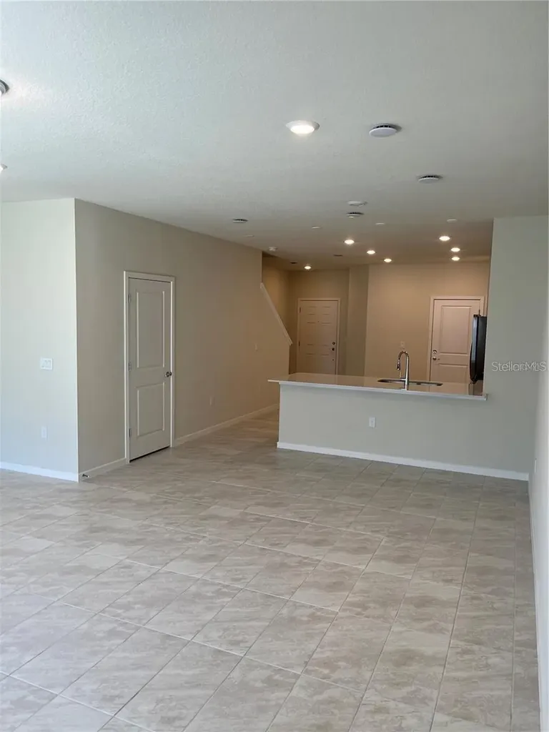 2738 Fetching Trail Davenport FL 33896