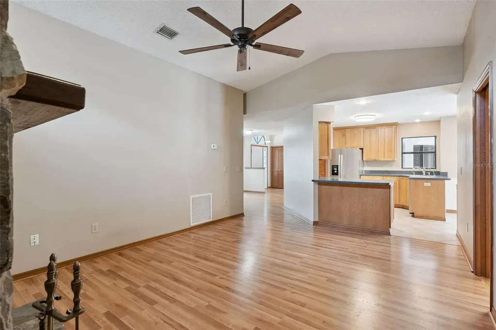1073 Bent Way Court Apopka FL 32703