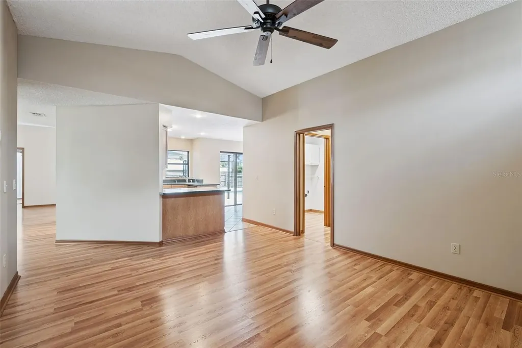 1073 Bent Way Court Apopka FL 32703