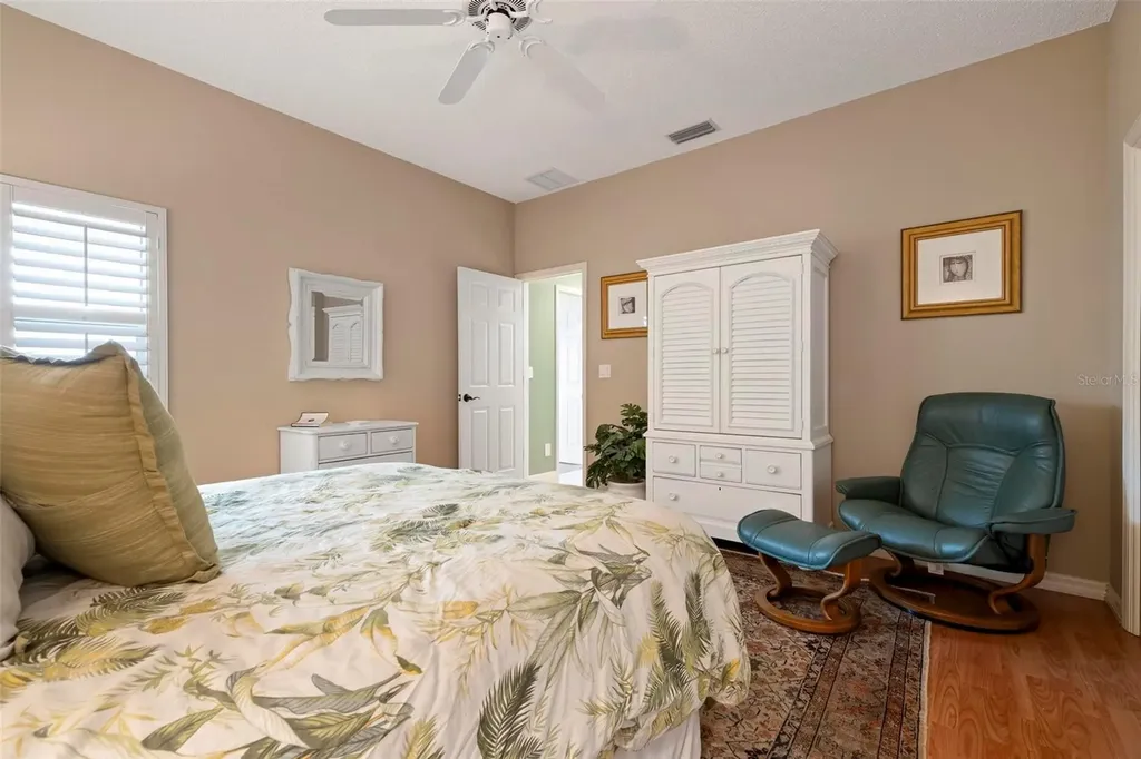 7765 Calle Facil Sarasota FL 34238