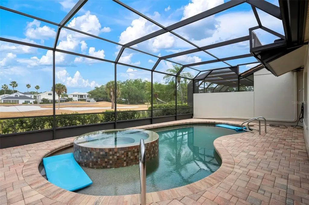 7765 Calle Facil Sarasota FL 34238