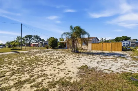 139 Harrison Street Lake Wales FL 33859