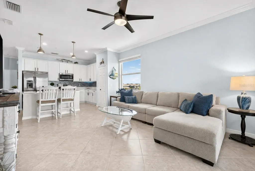 1020 Tidewater Shores Loop Bradenton FL 34208