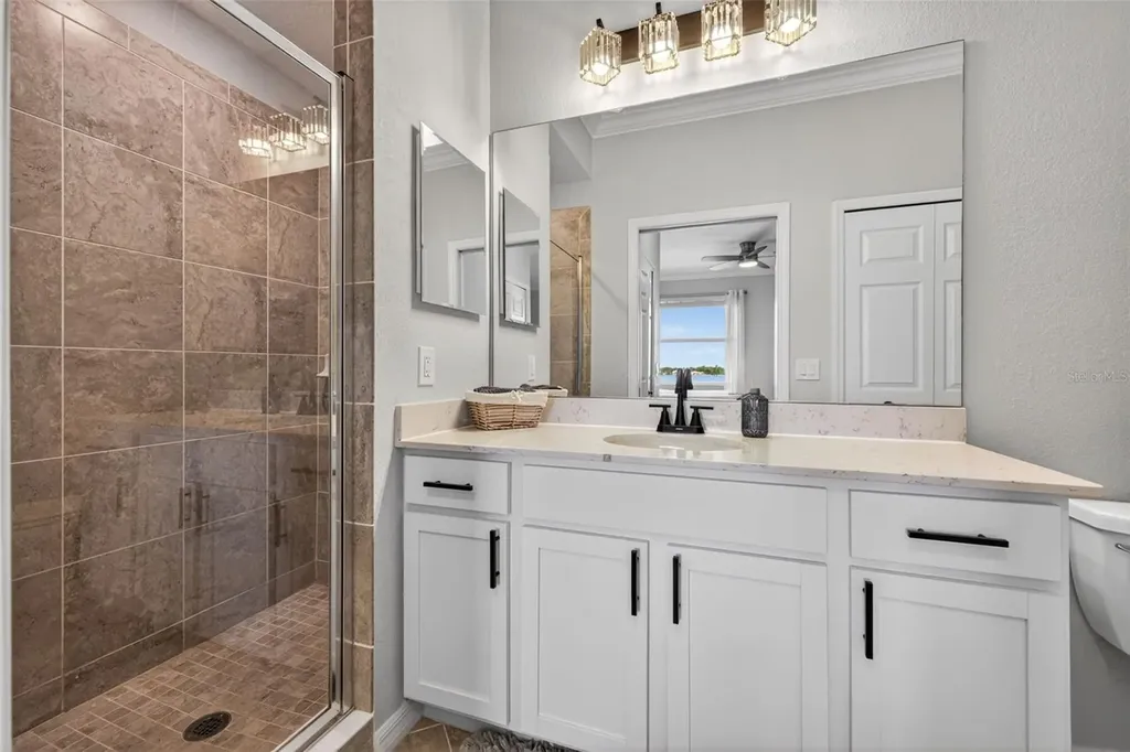 1020 Tidewater Shores Loop Bradenton FL 34208