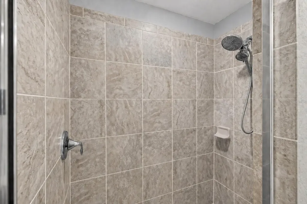 1020 Tidewater Shores Loop Bradenton FL 34208