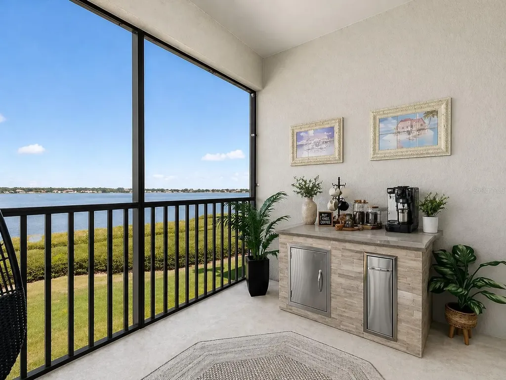1020 Tidewater Shores Loop Bradenton FL 34208