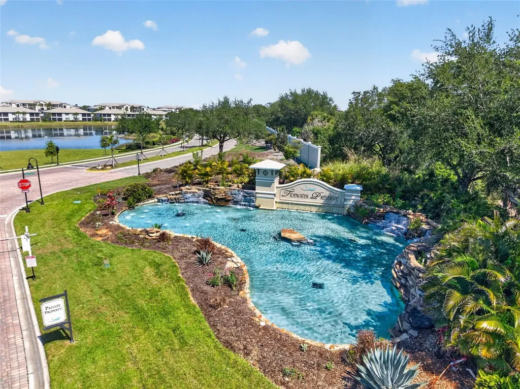 1020 Tidewater Shores Loop Bradenton FL 34208