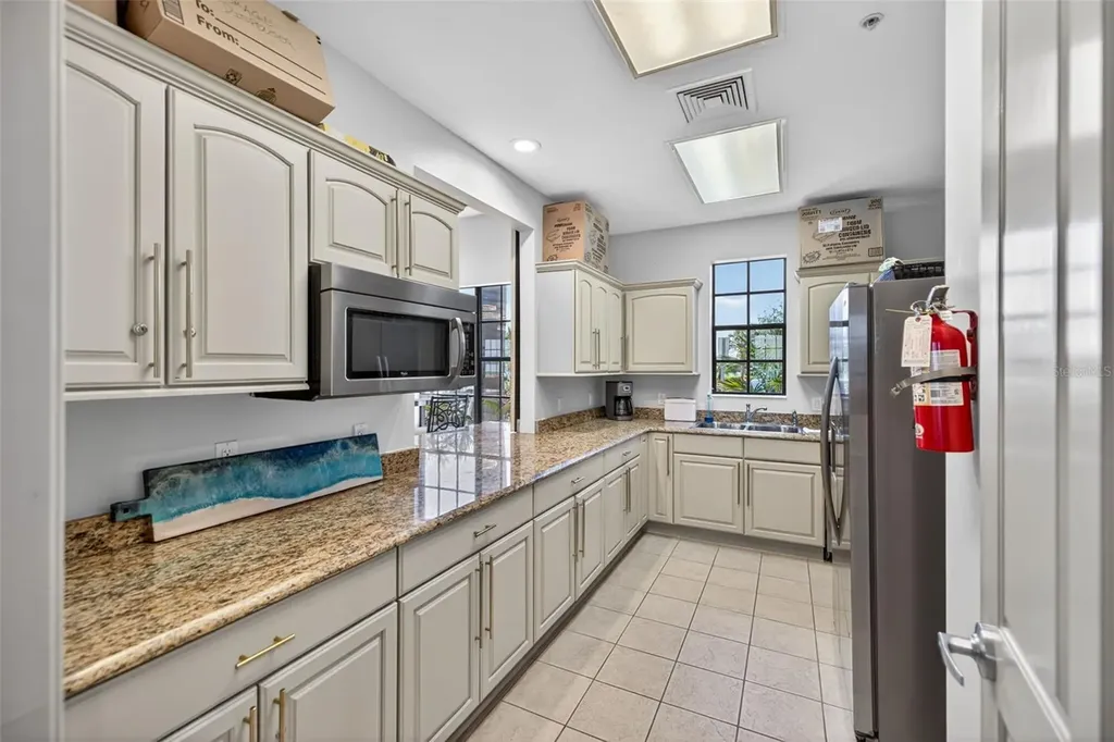 1020 Tidewater Shores Loop Bradenton FL 34208