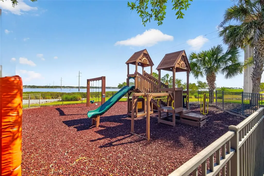1020 Tidewater Shores Loop Bradenton FL 34208