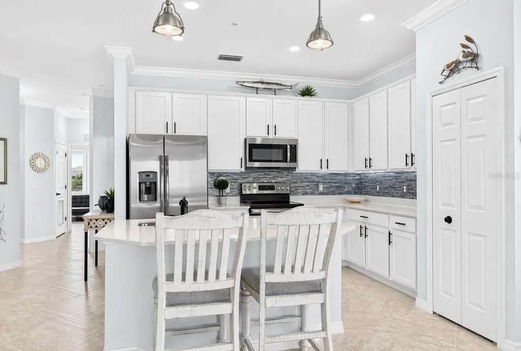 1020 Tidewater Shores Loop Bradenton FL 34208