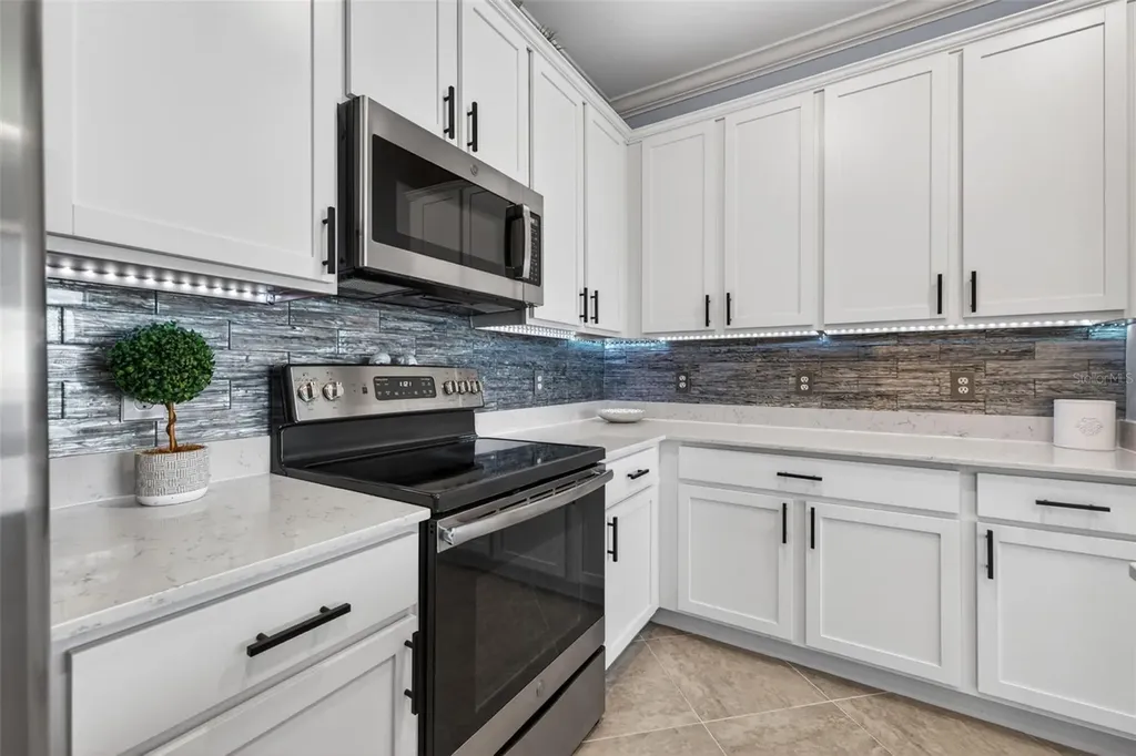 1020 Tidewater Shores Loop Bradenton FL 34208